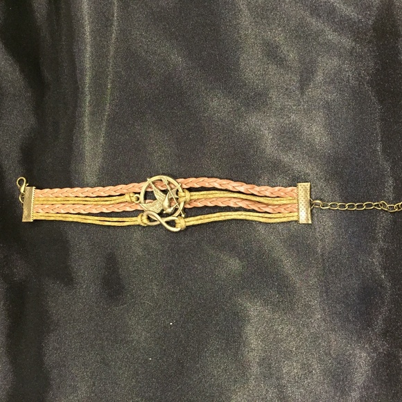 Hunger Games Leather Bracelet - Picture 2 of 2